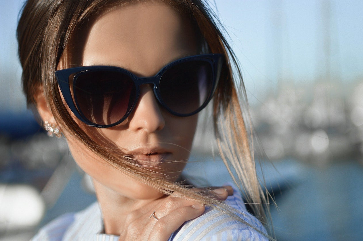 Shop Online for the Latest Womens Collection of Women's Designer Apparel at FlashyDealsStore.com. FREE SHIPPING AVAILABLE!